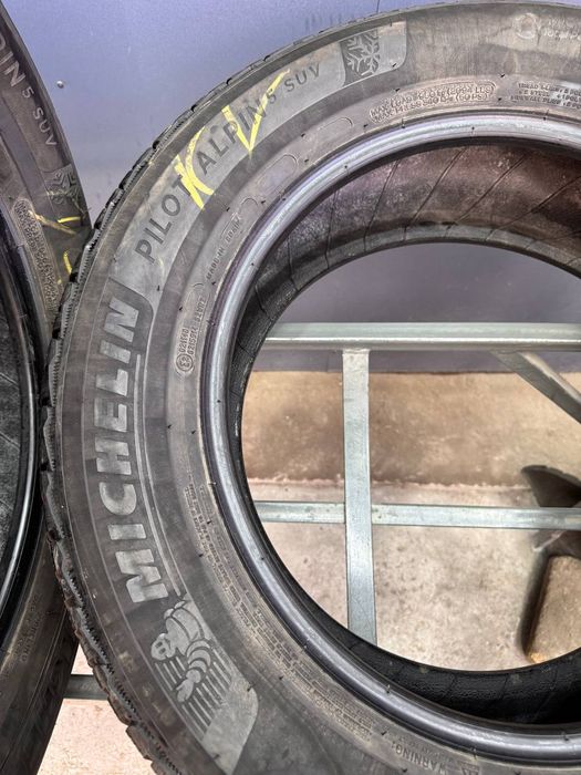 Шины БУ 225 65 R 17 Michelin pilot alpin 5 SUV Зима Комплект резина