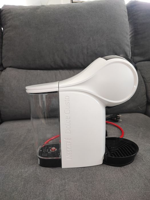 Máquina de Café em Cápsulas Krups Nescafé Dolce Gusto Genio S Basic