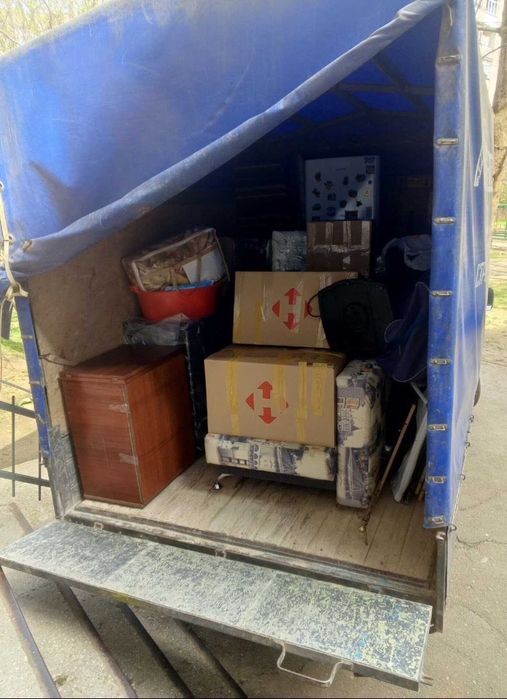 Грузоперевозки.Перевозка мебели техники.Переезды квартир офисов дач.