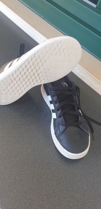 Ténis adidas usados