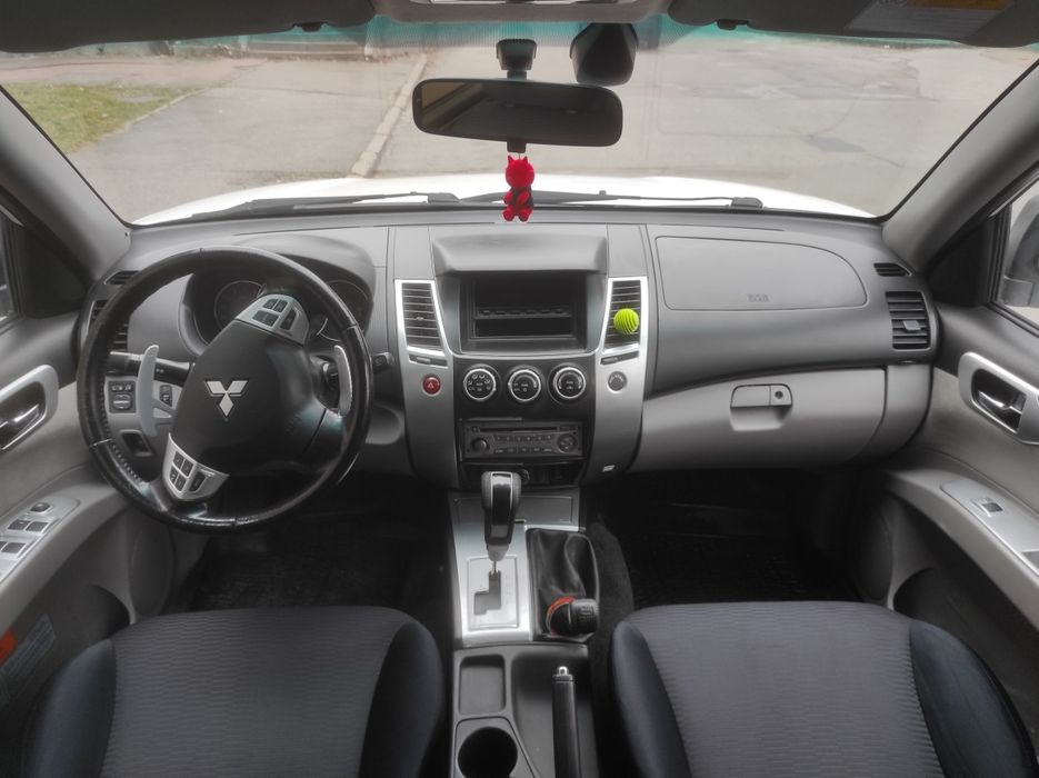 Mitsubishi Pajero Sport II