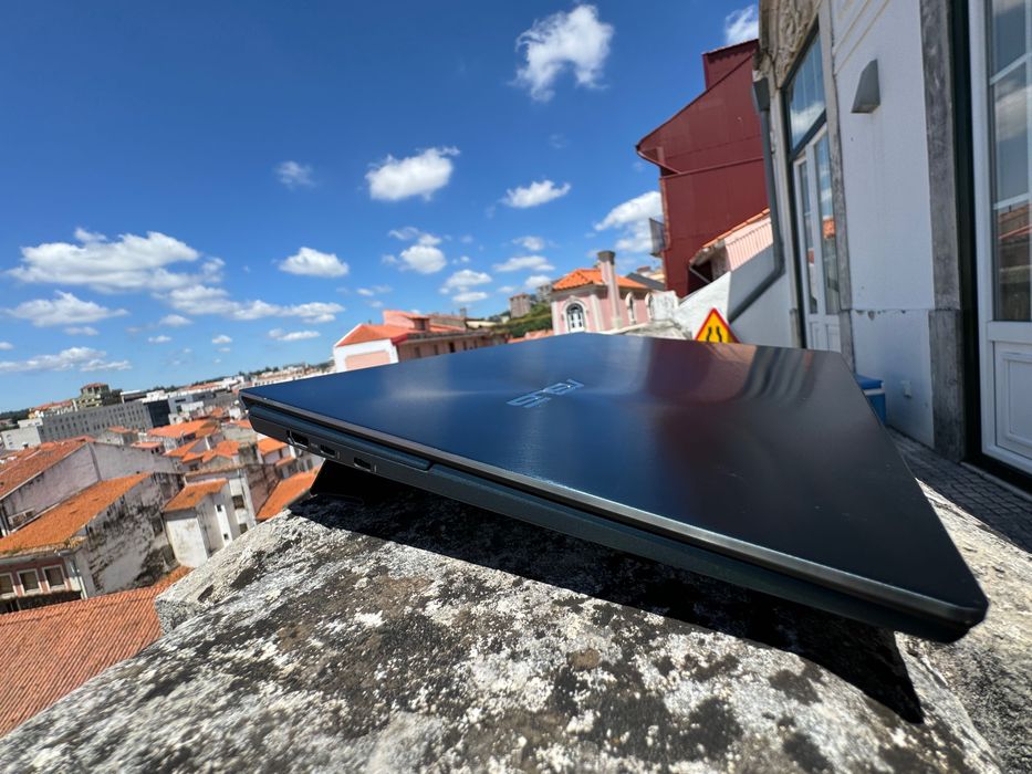 ASUS ZenBook Duo 14 i7