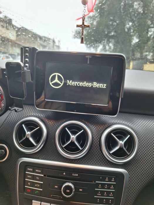 Suporte Telemóvel Mercedes