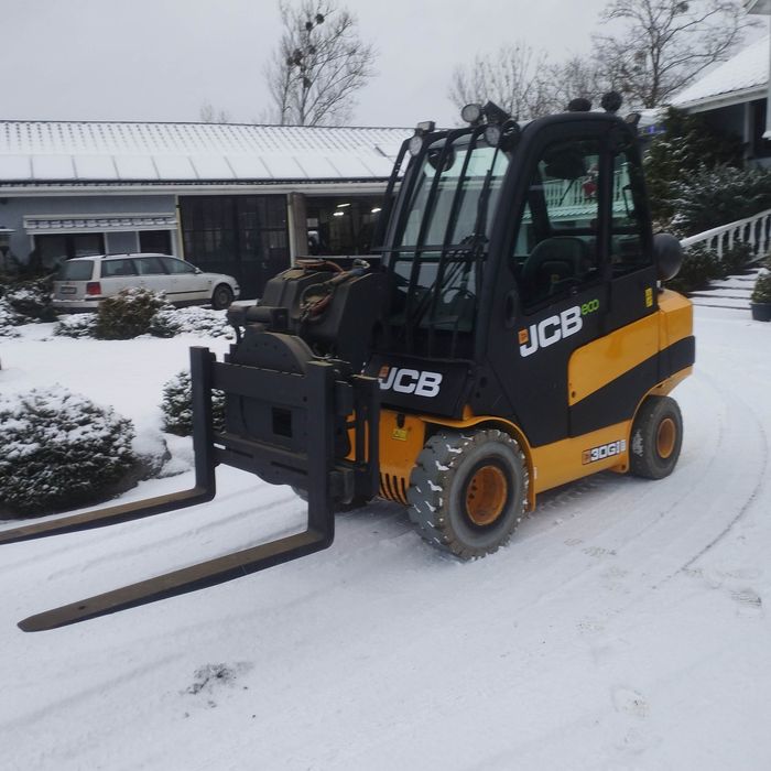 Wózek widłowy widłak teleskopowy JCB tlt 30 G