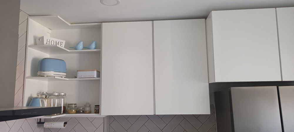 Carpinteiro  executa trabalhos e montagens no domicilio