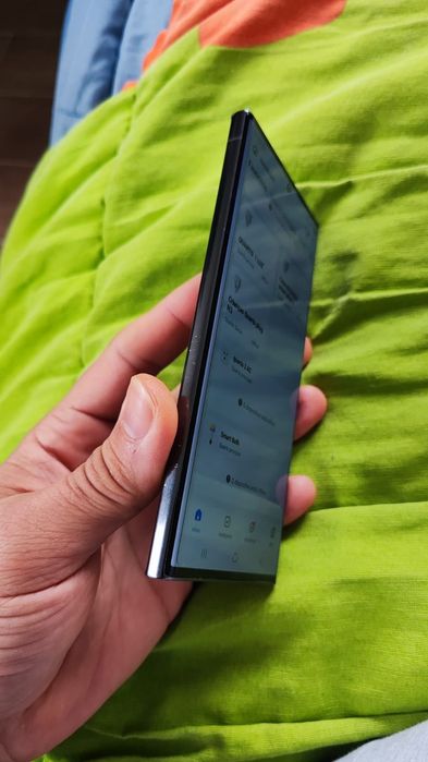 S23 ultra 8/256gb top