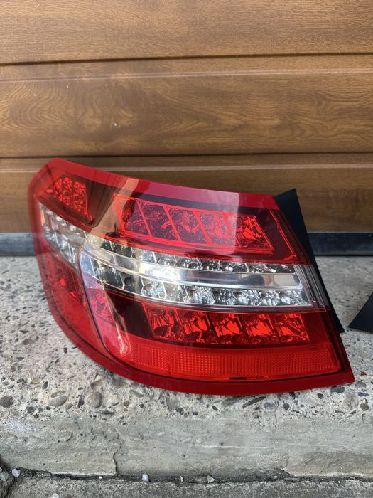 Фонарь Стоп Ліхтар лівий правий Mercedes w212 сідан