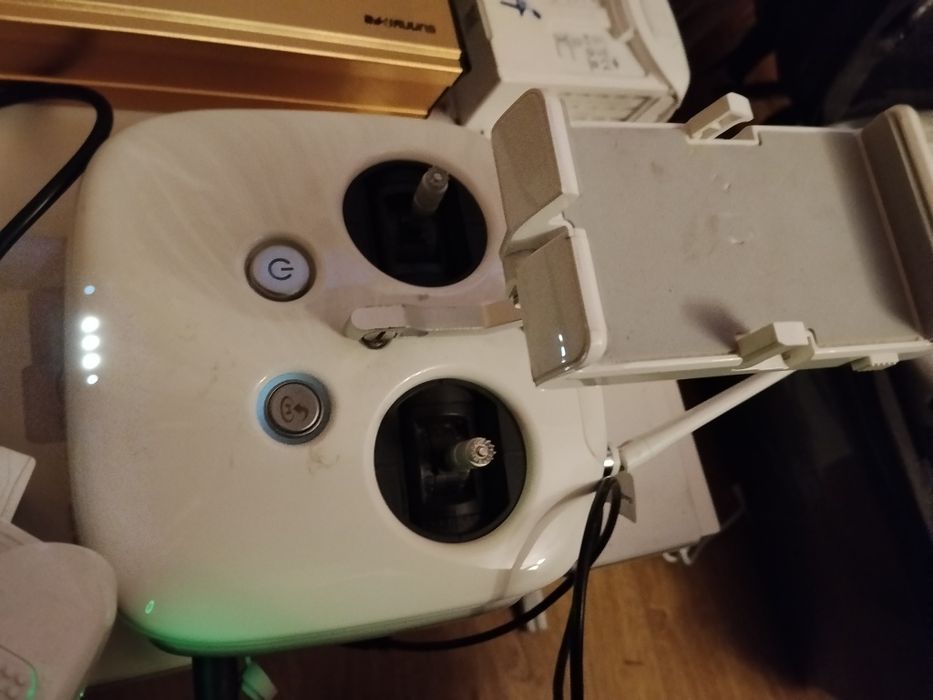 Dron DJI dji Phantom 4 pro Pro Full zestaw Walizka ładowarka  baterie