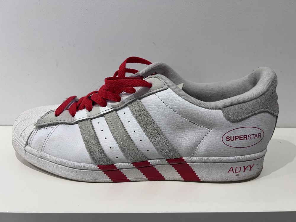 Adidas superstar 42 2/3 hotsell
