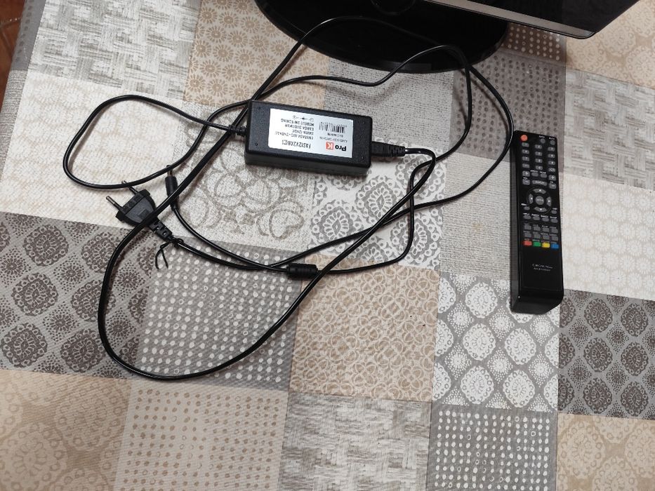 Televisão Crown 15.6 TFT LCD