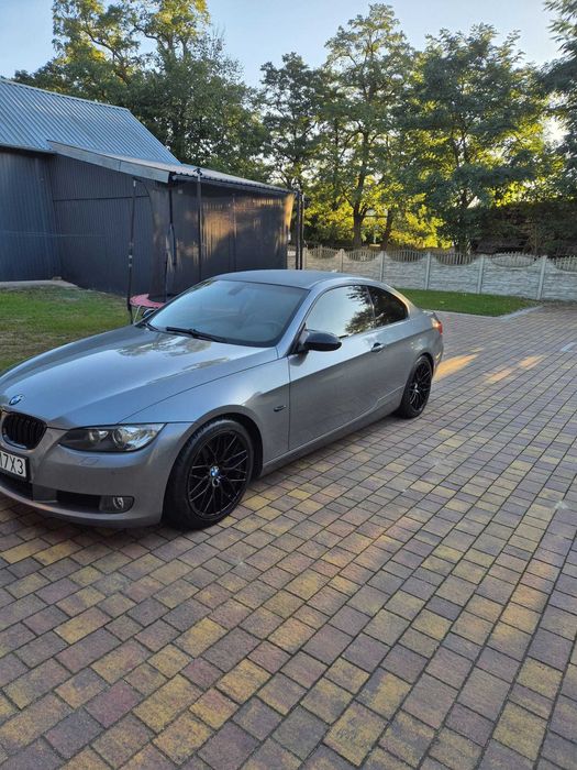 Samochód BMW E92 320D