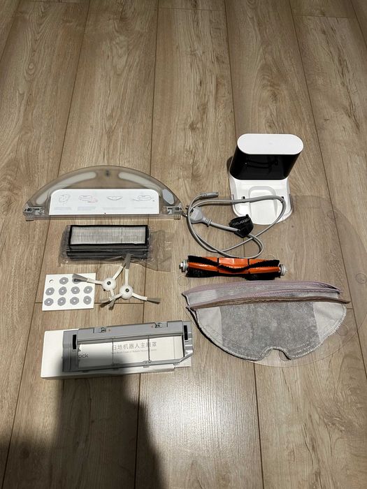 Roborock S50 - odkurzacz robot odkurzający i mopujący + akcesoria