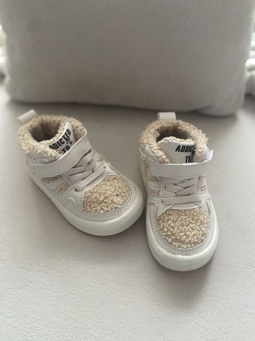 Черевики для дівчинки