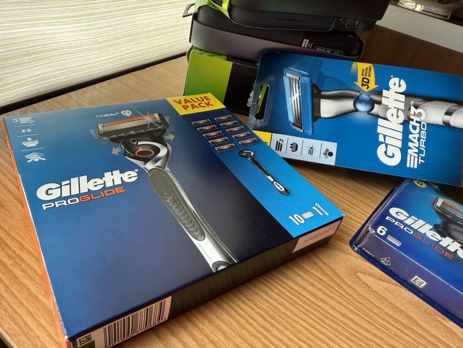 Набір чоловічої бритви Gillette