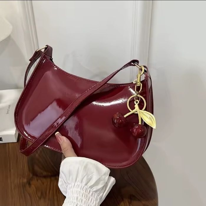 Трендовая женская сумка сумочка через плечо бургунди бордовая