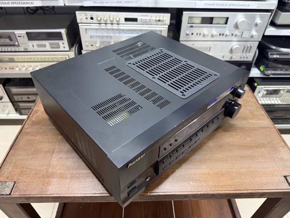 Amplituner Pioneer VSX-D510 Audio Room