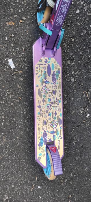 Trotinete com travão e suspensão evolutiva criança