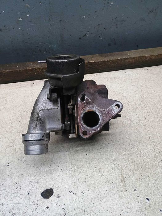 Turbosprężarka turbo turbina Renault Megane II Lift 1.5DCI 82  303720