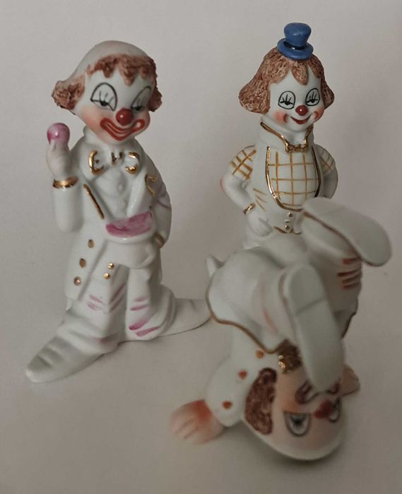 Bibelots em porcelana