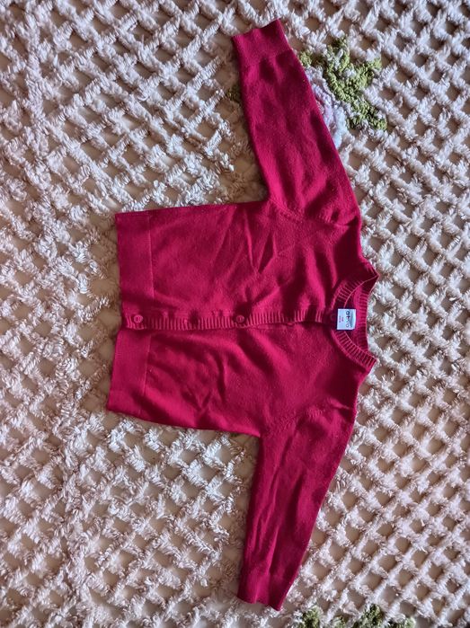 Roupa de bebé em bom estado