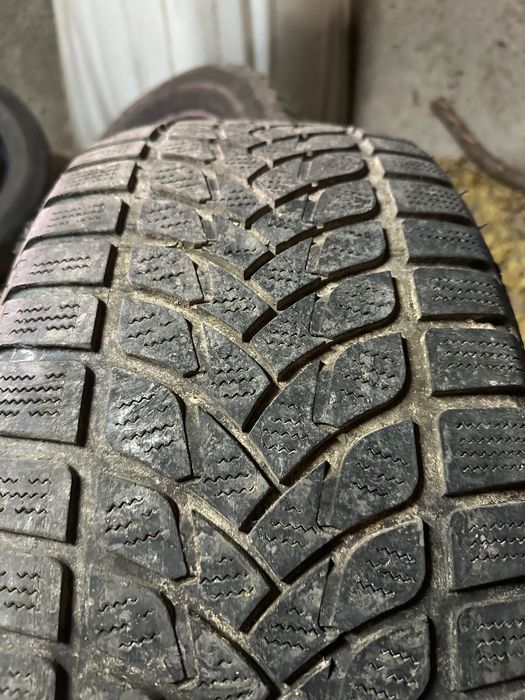Pneus 255/55/r18