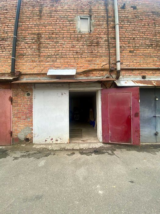 Продаж примішення по вул. Пирогова