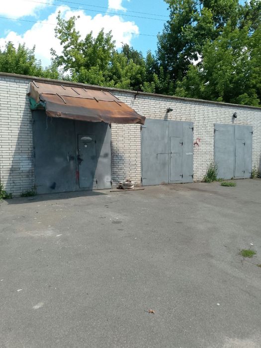 Оренда приміщення з 3-х боксів