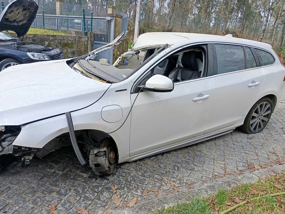 Porta dianteira esquerda volvo v60