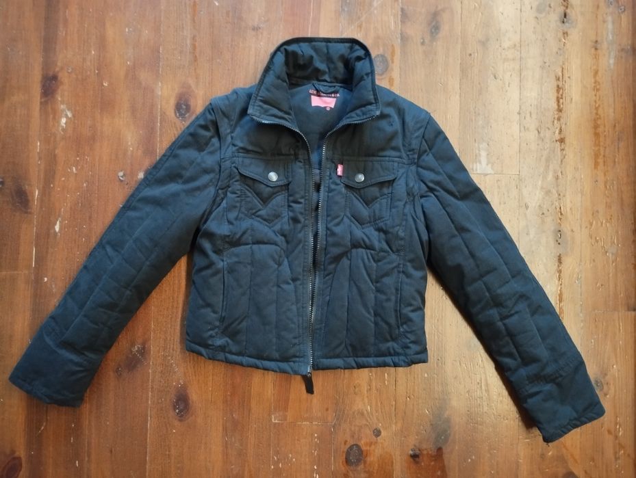 LEVIS куртка оригінальна жіноча демісезонна коротка