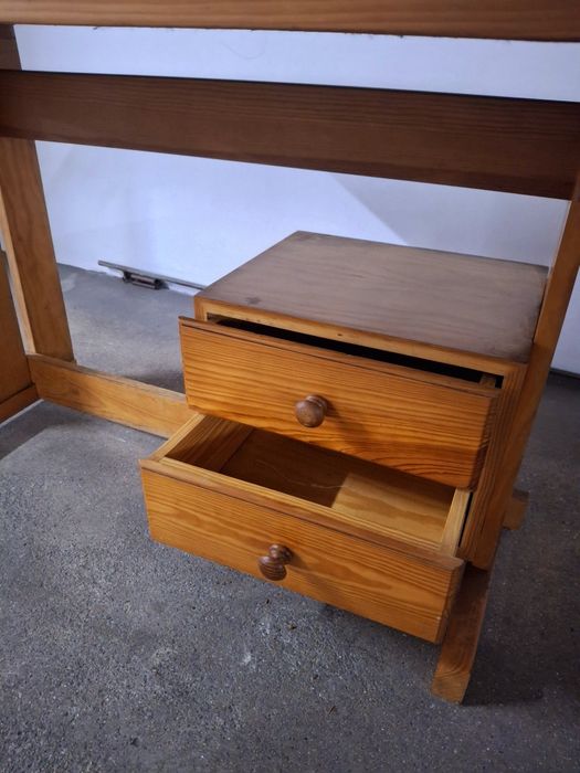 Secretaria em pinho