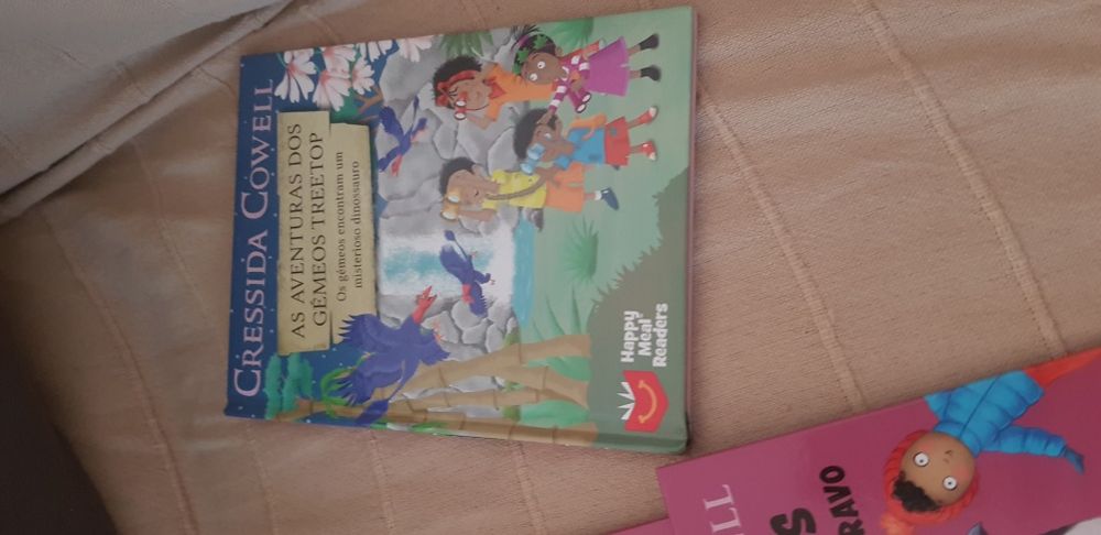 Vendo livros Cressida Cowell, brinde Macdonals, novos, cada 1 euro