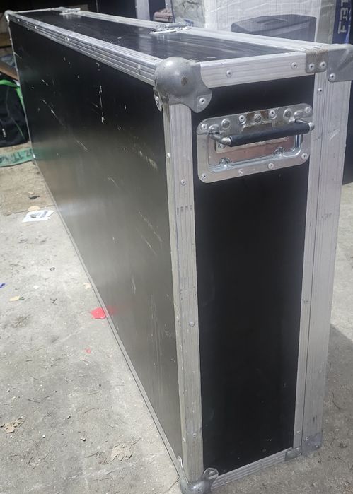 Parawan  scianka case  Dj Zespol sala weselna Restauracja