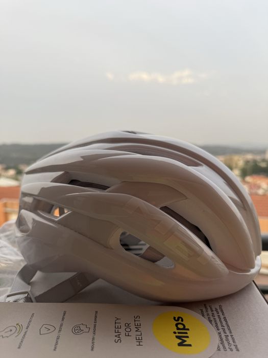 Capacete met trenta mips