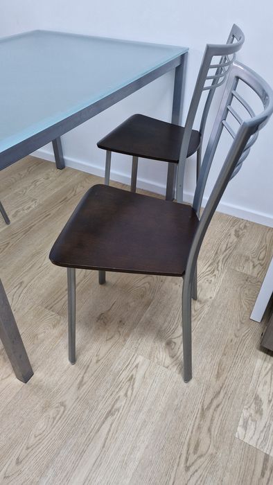 Mesa cozinha com 4 cadeiras