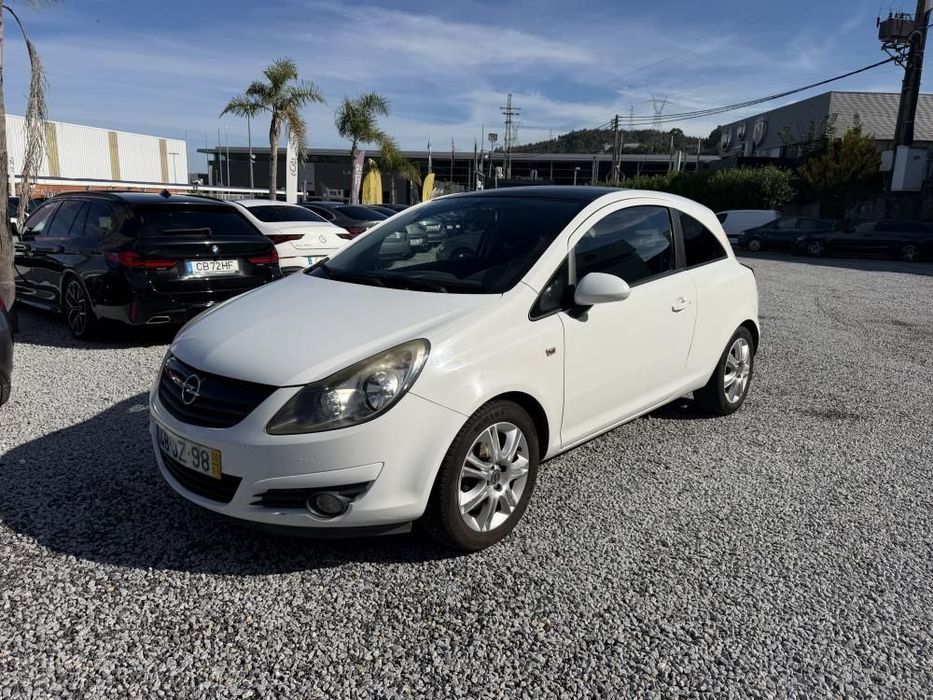 Opel Corsa 1.2 Black Edition