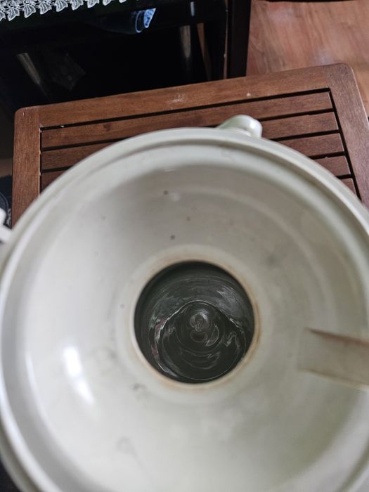 Termos z pompką z PRL 2 szt. poj.2l. cena za 1 szt.