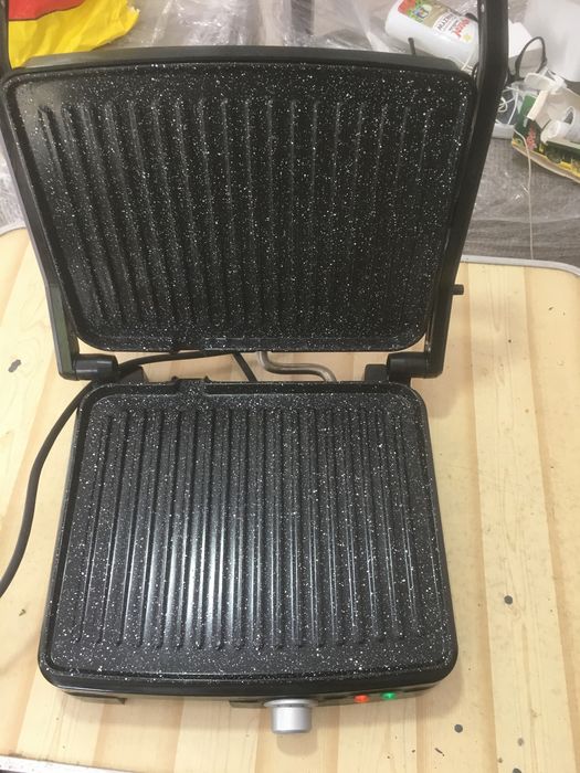 Grill opiekacz Raven elektryczny