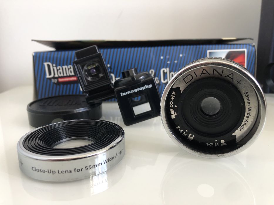 Lomo Diana F+ com Diana Lens wide Angle e Close Up Vinted retro