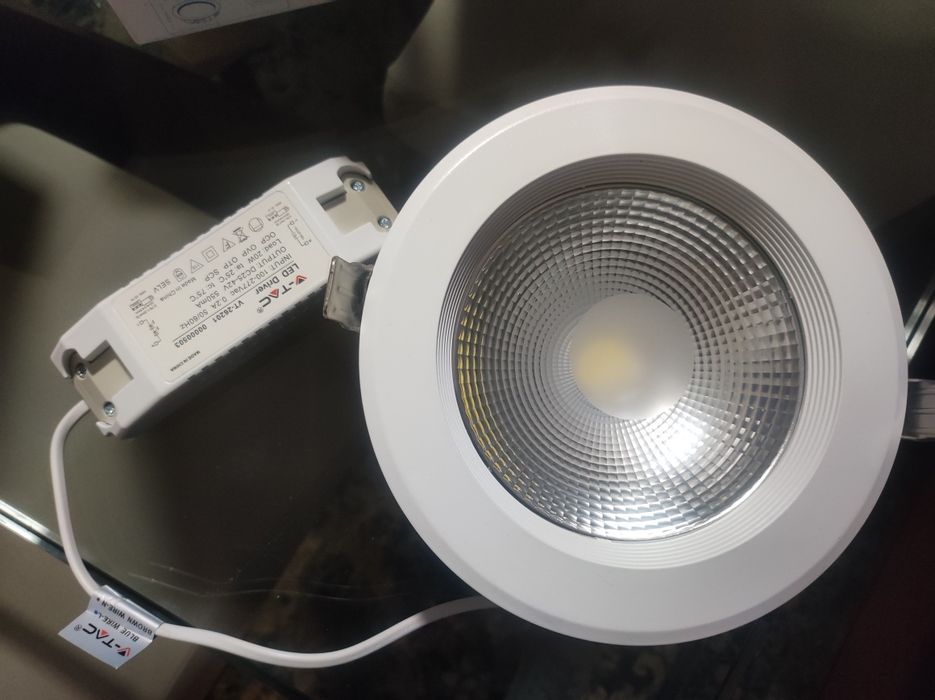 Foco Led - 20 W - 6400 K - classe A++