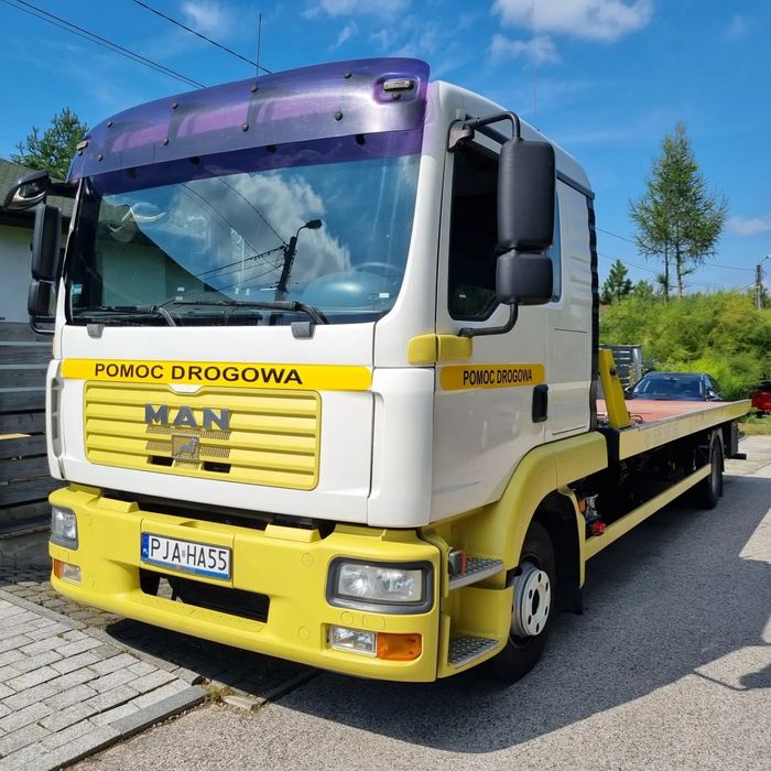 Pomoc drogowa Kielce 24/7 laweta autolaweta holowanie Kielce