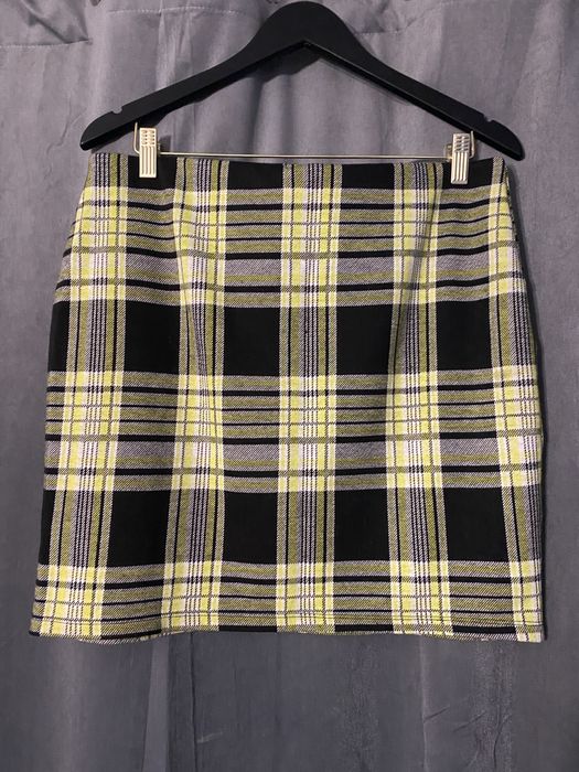 Spodniczka mini w kratke, pas bez rozciagania 86 dlug. 47 cm