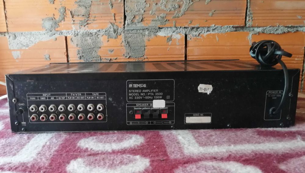 Amplificador muito potente 200w, mais Rádio TENSAI