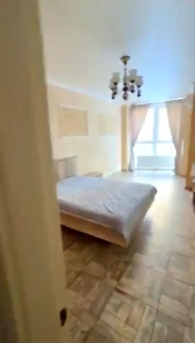 Квартира з ремонтом, вул. Драгоманова  2, Позняки