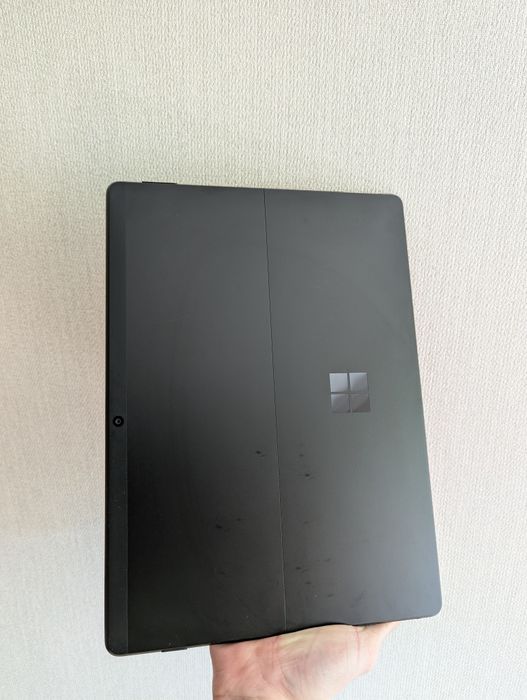 Планшет Microsoft Surface Pro X LTE 16/256gb SQ1