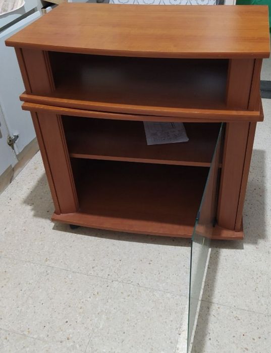 Vendo móvel rotativo para TV, aquário ou outras utilidades  73*43*72