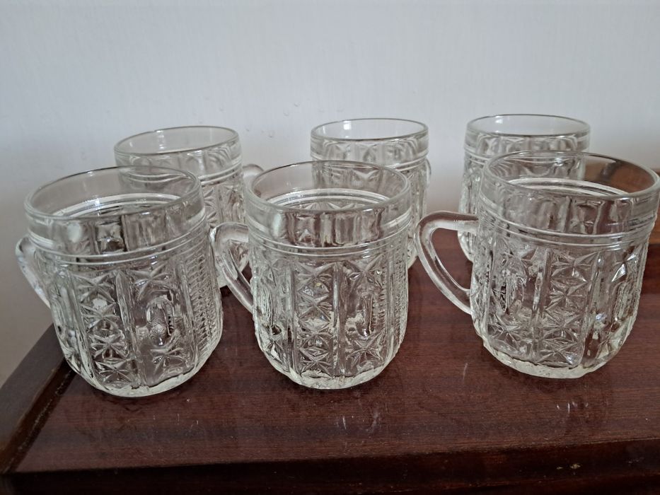 Кришталеві кружки-бокали,