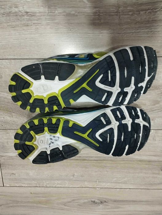 Brooks Ravena 6 buty do biegania size 48,5