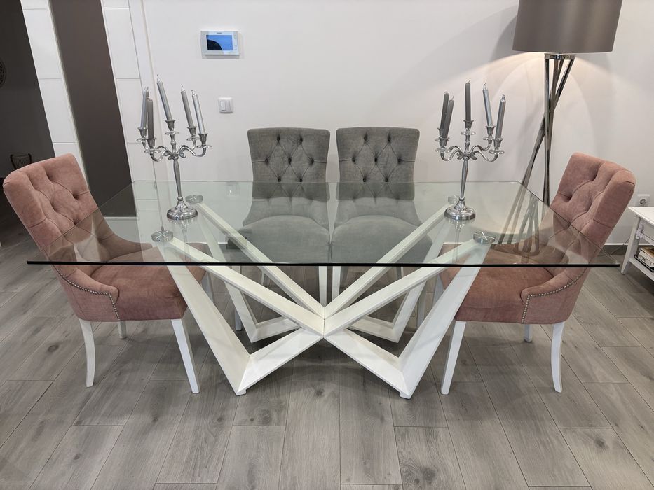 Mesa de jantar em vidro temperado