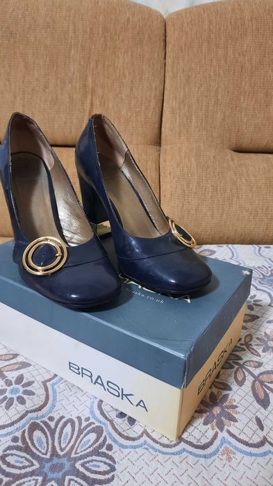 Браска взуття 38 устілка 25.5см.