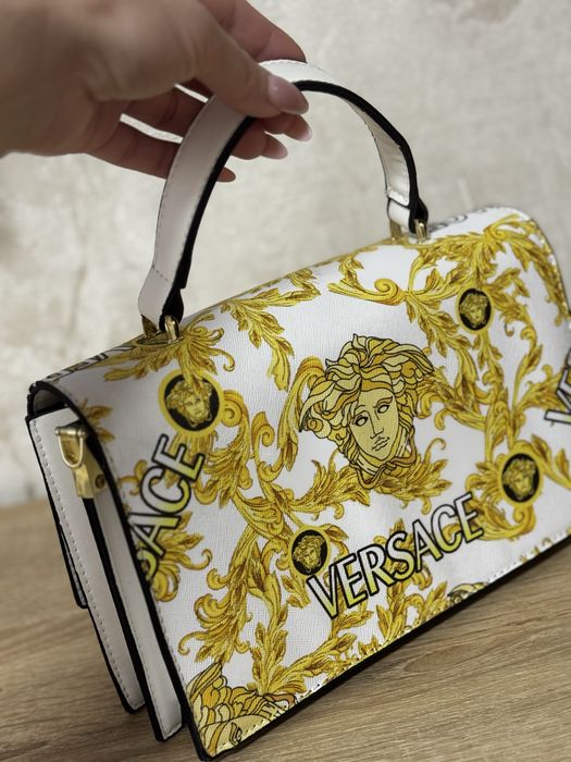 Сумка Versace неймовірно стильна